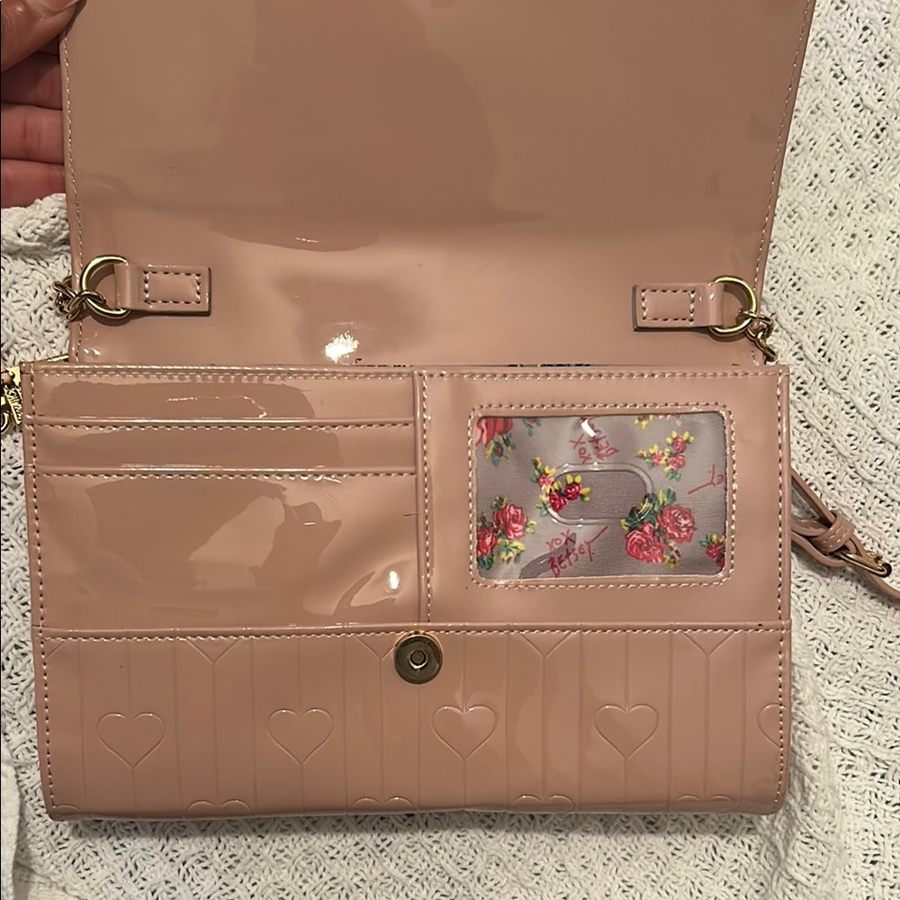 Betsey Johnson Tan Crossbody Bag with Bow Detail - Picture 3 of 5